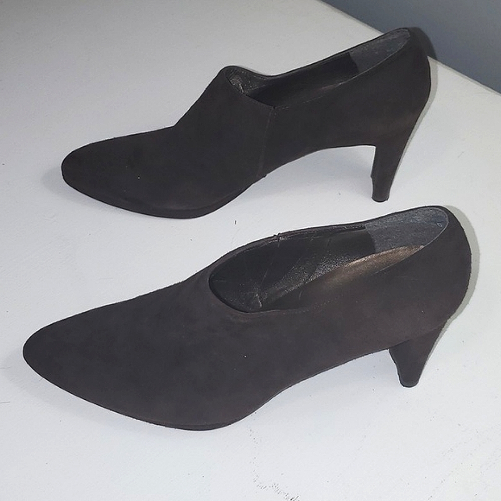 Stuart Weitzman Brown Suede Ankle Boots